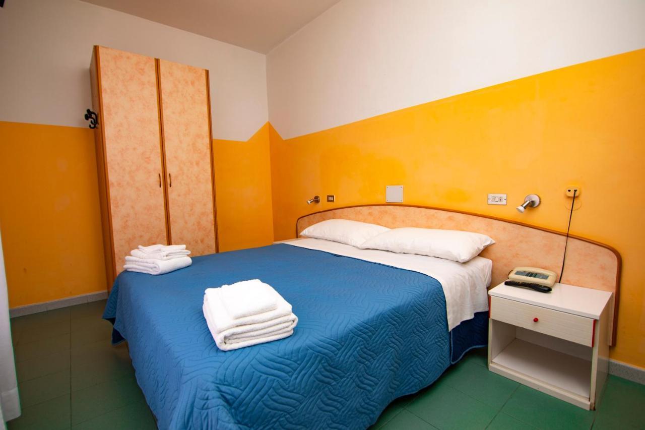 Hotel Montebello Riccione Exterior photo
