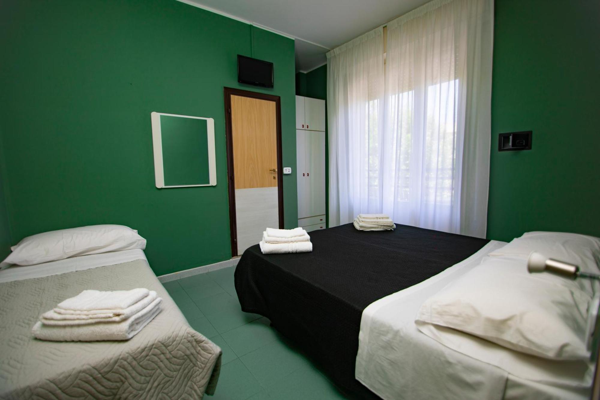 Hotel Montebello Riccione Exterior photo